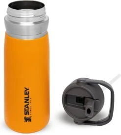 Stanley The IceFlow™ Flip Straw Water Bottle 0,65L - Thermosfles - Saffron -Koffiedrank Winkel 1074x1200 1