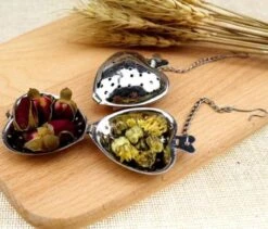 Merkloos RVS Thee Ei Hartje | Theefilter Mannetje | Losse Theezeef | Kruidenhart | Zeef | Tang | Infuser | Thee Ei | RVS | 1 Stuks -Koffiedrank Winkel 1200x1023 1