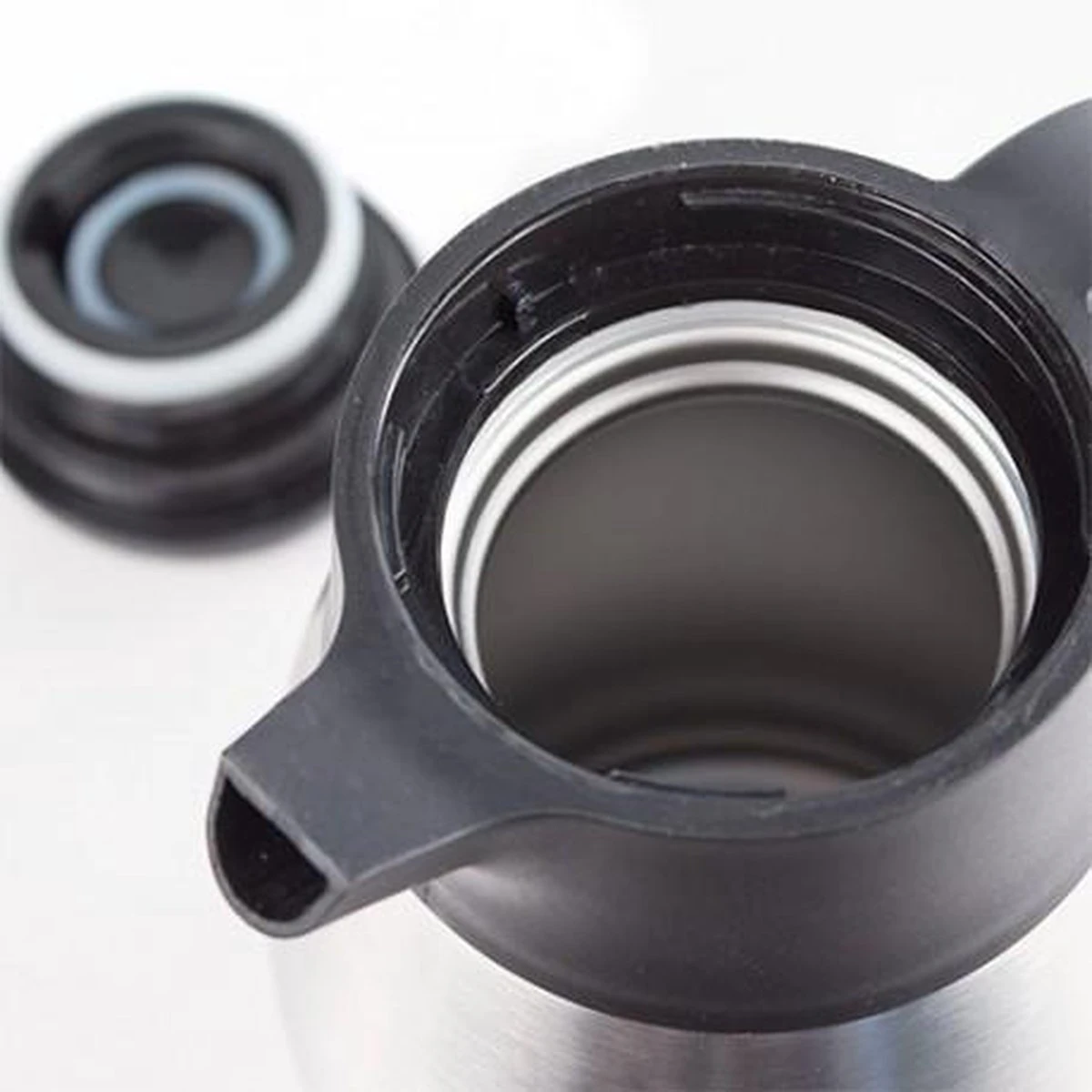 Excellent Houseware Thermoskan RVS - 1,5 Liter - Dubbelwandig 2 Excellent Houseware Thermoskan RVS - 1,5 Liter - Dubbelwandig - Afbeelding 2