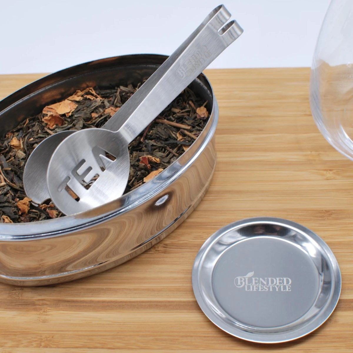 Theezeef Met Handvat Inclusief Lekplaatje En Kruiden Knijper - Thee Ei Voor Losse Thee - Theefilter Voor Losse Thee - Thee Infuser 7 Theezeef Met Handvat Inclusief Lekplaatje En Kruiden Knijper - Thee Ei Voor Losse Thee - Theefilter Voor Losse Thee - Thee Infuser - Afbeelding 7