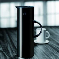 Stelton Thermoskan - 1 L - Zwart 8 Stelton Thermoskan - 1 L - Zwart -Koffiedrank Winkel 1200x1200 96