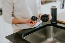 Kambukka Olympus Thermosbeker 500 Ml - Makkelijk Reinigen - Lekvrije Koffiebeker - RVS - Darkness 16 Kambukka Olympus Thermosbeker 500 Ml - Makkelijk Reinigen - Lekvrije Koffiebeker - RVS - Darkness -Koffiedrank Winkel 1200x800 58