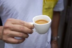 Vietnamese Dark Roast Koffiebonen 500g | 20% Arabica - 80% Robusta | DAM Koffie 8 Vietnamese Dark Roast Koffiebonen 500g | 20% Arabica - 80% Robusta | DAM Koffie -Koffiedrank Winkel 1200x800 99