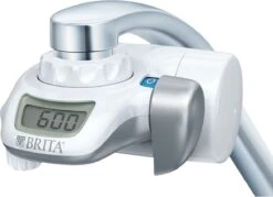 BRITA On Tap Faucet Filtration System - Uitstekend Smakend Gefilterd Water - Inclusief 1 BRITA ON TAP Kraanfilter - 600 Liter Water Gefilterd Per Patroon - Witte Kleur -Koffiedrank Winkel 1200x871 1
