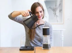 FELLOW - Stagg [XF] Set (Dripper + Carafe) - Handmatige Filterkoffie Set -Koffiedrank Winkel 1200x886 3