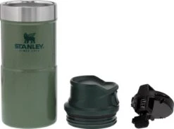 Stanley Trigger-Action Travel Mug 0.35L - Thermosfles - Hammertone Green 24 Stanley Trigger-Action Travel Mug 0.35L - Thermosfles - Hammertone Green -Koffiedrank Winkel 1200x896