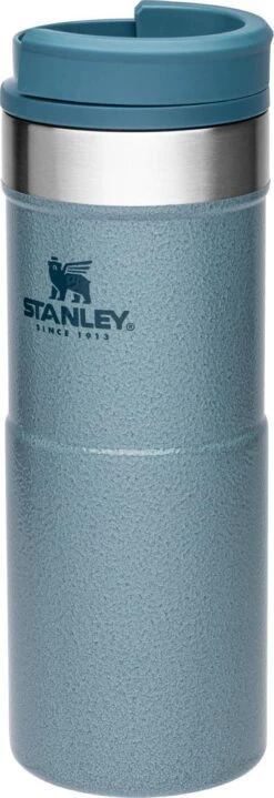 Stanley The NeverLeak™ Travel Mug 0,47L NEW - Thermosfles - Hammertone Ice -Koffiedrank Winkel 412x1200 2