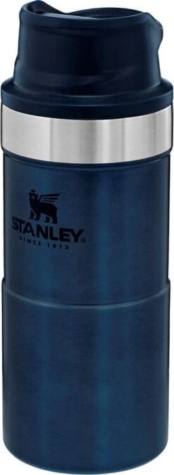 Stanley Classic Trigger-Action Thermosfles - 0.35L- Nightfall -Koffiedrank Winkel 439x1200 2