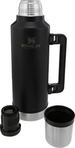 Stanley The Legendary Classic Bottle 1,90L - Thermosfles - Hammertone Green -Koffiedrank Winkel 609x1200