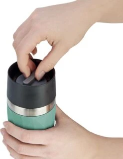 Tefal Compact Travel Mug Compact Thermosfles - 0,3 L - Groen 16 Tefal Compact Travel Mug Compact Thermosfles - 0,3 L - Groen -Koffiedrank Winkel 926x1200 1