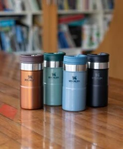 Stanley The NeverLeak™ Travel Mug 0,25L NEW - Thermosfles - Maple -Koffiedrank Winkel 989x1200